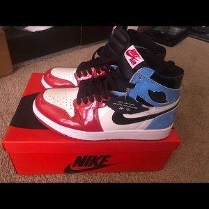 Air Jordan 1 retro High OG Fearless UNC Chicago